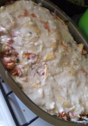Una foto de Lasaña de pollo y acelga