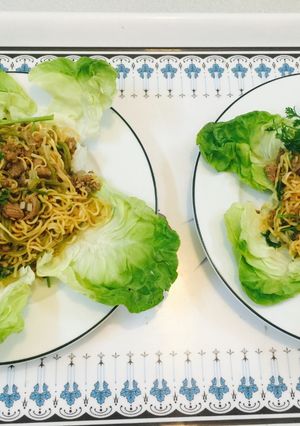 Hình của món Mì hai tôm biến tấu.
