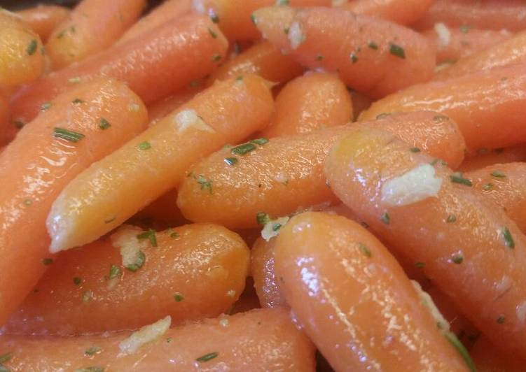 Buttered Carrots w/ Ginger &amp; Rosemary