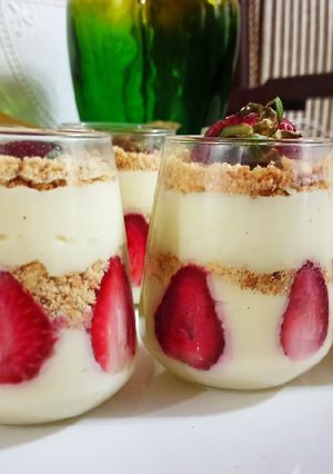 صورة لوصفة بودينج كوري (طبقات البودينج و البسكويت)