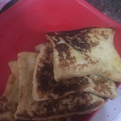 A picture of French Toast Bread.