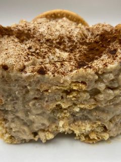 Una foto de Tarta vegana de arroz con leche