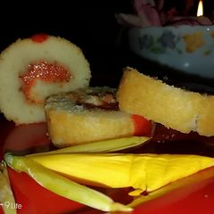 A picture of TOMATO Swiss Roll.