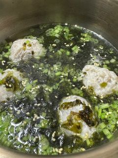 紫菜魚丸湯 的食譜成品照片