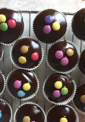 A picture of Chocolate cupcakes.