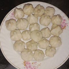 A picture of Ukadiche modak.