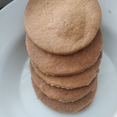 A picture of Ginger sugar cookies.