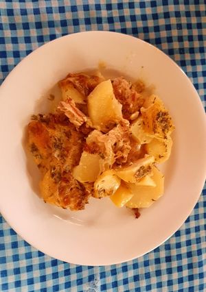 Una foto de Costillas de Cerdo con Papas a la Crema y Tomillo