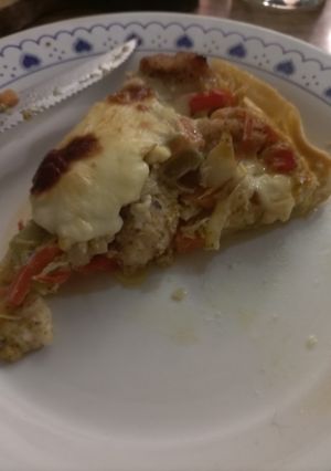 Una foto de Tarta de pollo con verduras 🥕🫑🧅🧄