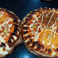 بيتزا روعة 😊😊🍕🍕-レシピのメイン写真
