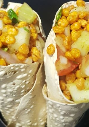 પાપડ ચણા કોન(papad chana cone in Gujarati) રેસીપી મુખ્ય ફોટો