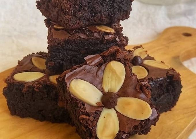 Standar Bagaimana cara bikin Brownies Shiny Crust dijamin nikmat