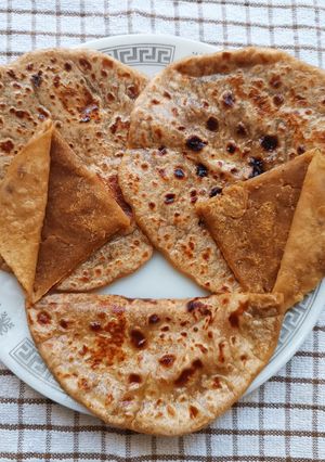 A picture of Gujarati Puran Poli: A Golden Treat for the Festival of Lights.