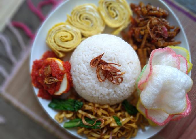 Nasi uduk pulen gurih