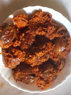 पुरणाची वांगी(भरली वांगी) (bharli vangi recipe in marathi) रेसिपी चे मुख्य फोटो