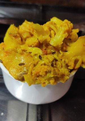 गोभी की सब्जी (Gobhi ki sabzi recipe in hindi) रेसिपी मुख्य फोटो