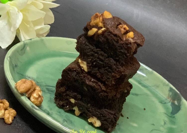 Simple Way to Make Homemade Chocolate walnut Brownie