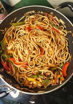 A picture of Stir Fry Sphagetti pasta.