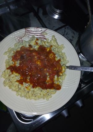 A picture of Macaroni and stew.