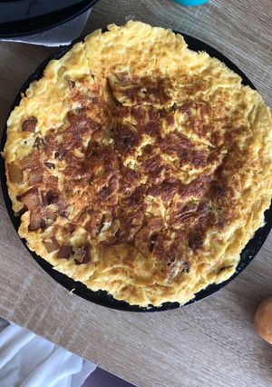 Une photo de Omelette aux patates 🥔