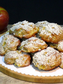 Una foto de Galletas tiernas y esponjosas con manzana