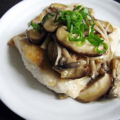 A picture of Japanese Mushroom Sauce & Fish.