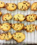 Vào bếp cùng con: Bánh quy bơ chocolate chip giòn, xốp, béo, ngọt vừa