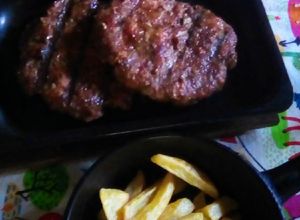 Una foto de Paty-chori a la parrilla 📛🐄🐽
