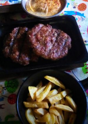 A picture of Grilled Paty-Chori Burgers.