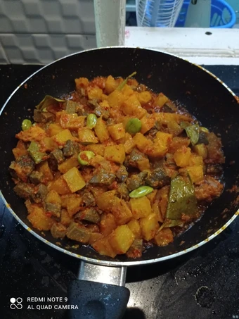 Cara Mudah Menyiapkan Resep Sambel goreng kentang hati hajatan yang Lezat Anti Ribet, Uenak Banget