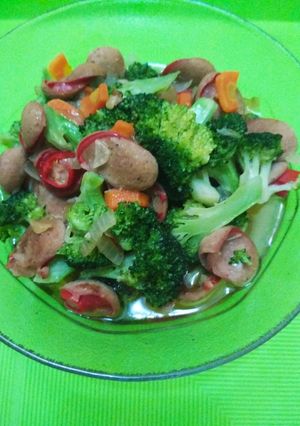 Foto resep BroSoTel (Brokoli Sosis Wortel)