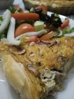 Foto de Quiche de frango e cogumelos