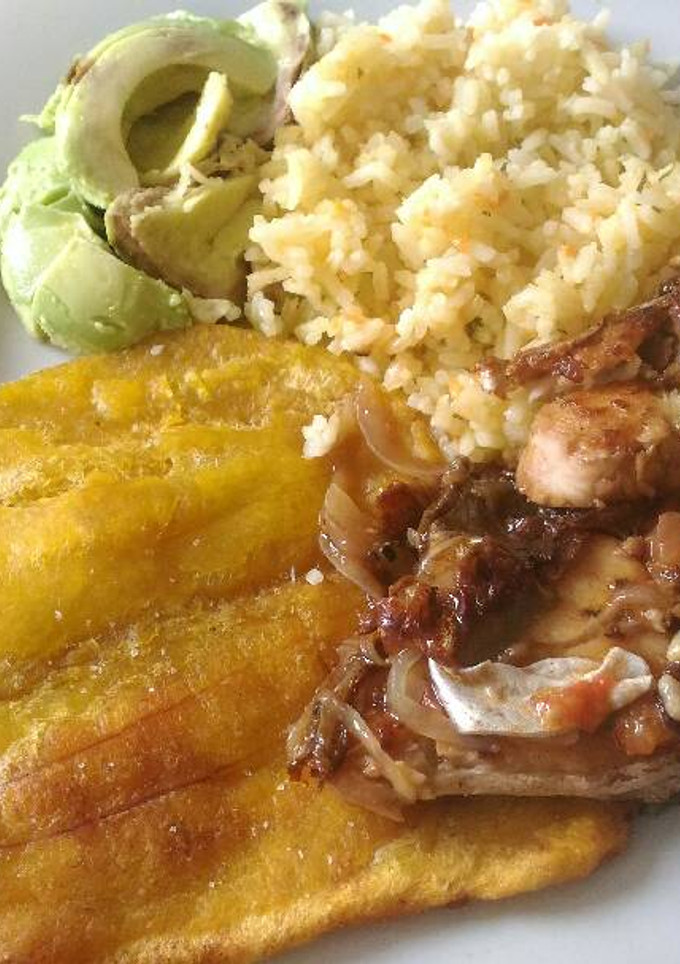 Una foto de Bagre encebollado picante
