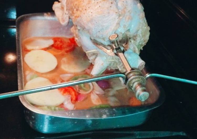 فراخ مشويه محشية أرز بالخلطة