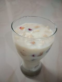 ફ્રૂટ ક્રીમ સલાડ (Fruit Cream Salad Recipe In Gujarati) રેસીપી મુખ્ય ફોટો
