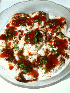 दही बड़े (Dahi Bade recipe in Hindi) रेसिपी मुख्य फोटो
