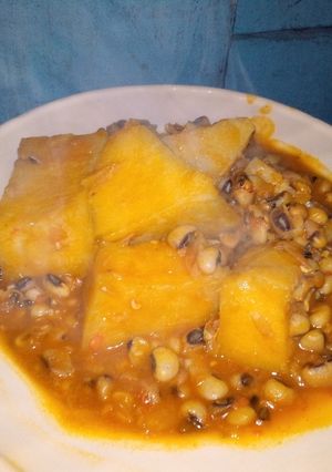A picture of Beans and yam porridge.