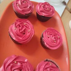 A picture of Chocolate fudge cup cakes.