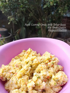 Foto resep Mpasi 10m Uwais - Nasi Goreng Orak Arik Telur Keju