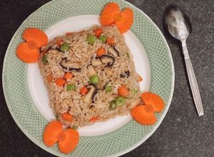 Hình của món Cơm xào rau củ (món chay).