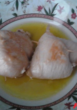 Una foto de Rollitos de pollo con Cabrales a la Sidra