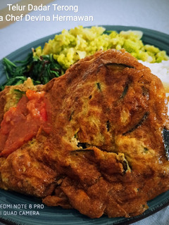 Foto resep Telur Dadar Terong ala Chef Devina Hermawan (Resep dari Mama Al)