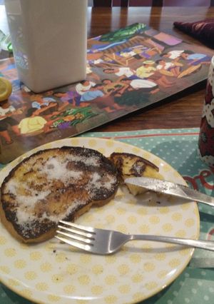 A picture of French toast.