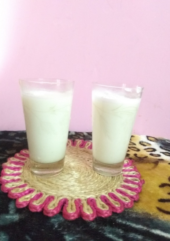A picture of Frothy Lassi.