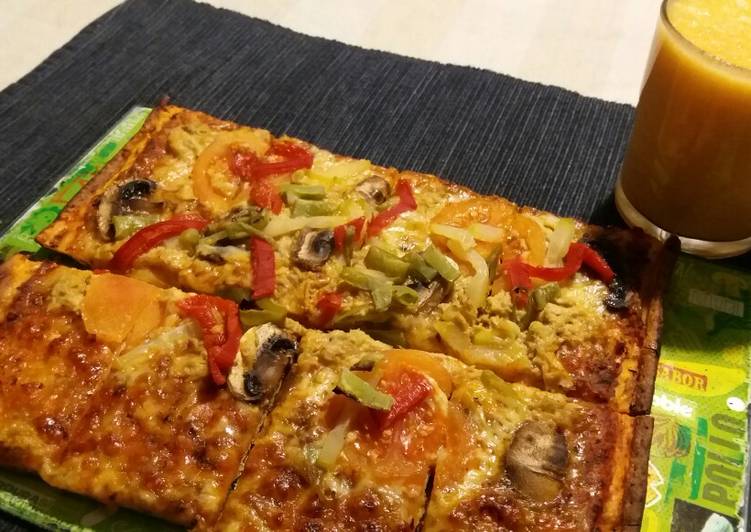Pizza de atún y vegetales