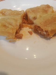 Una foto de Canelones de atún con salsa bechamel