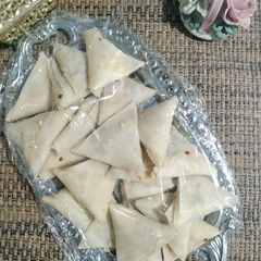 A picture of One bite samosa (frozen).