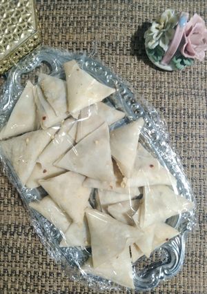 A picture of One bite samosa (frozen).