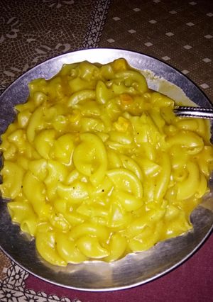 A picture of Pasta cheese macaroni.