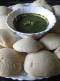 Idli & green chutney